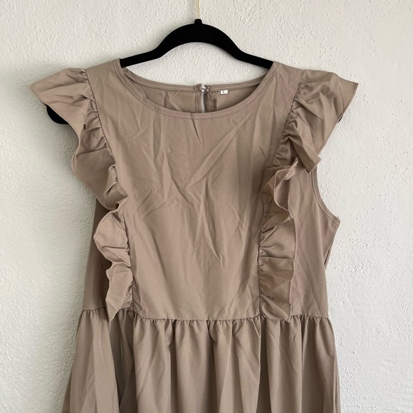 VRKUFIE Woman Gray Ruffle- Accent Wiman Sleeveless Midi Dress, Size Large - Picture 4 of 8